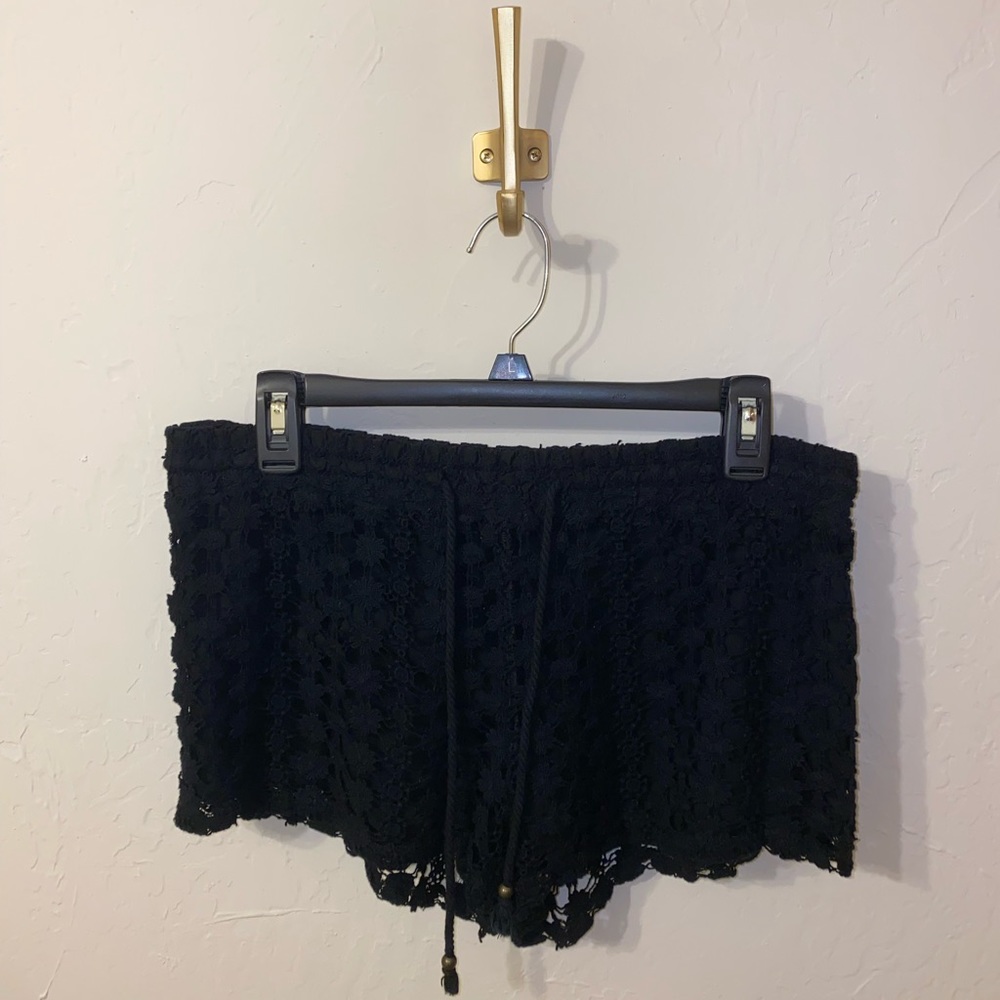 Forever 21 black & lace shorts. Size medium.